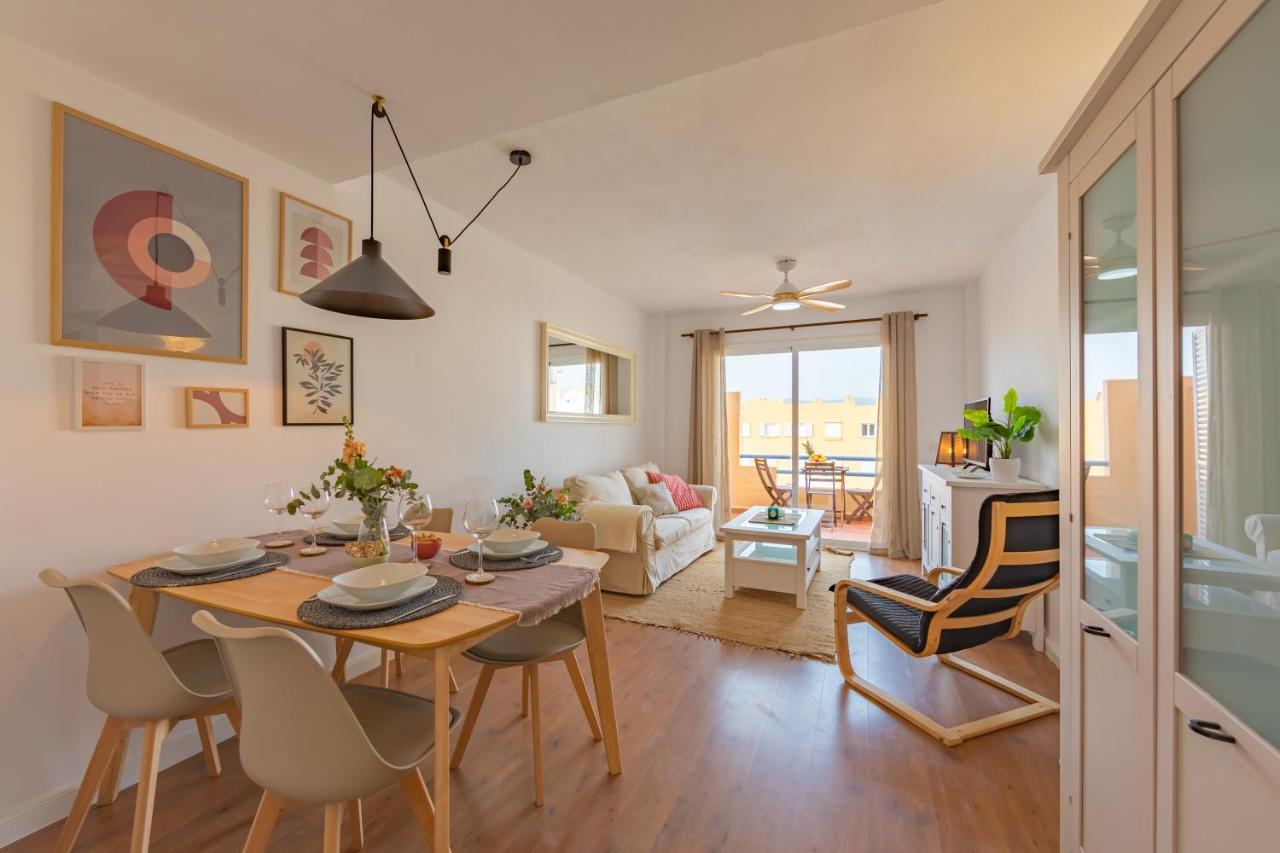 Beachfront, Pool, Terrace & Wifi - *simplytarifa*